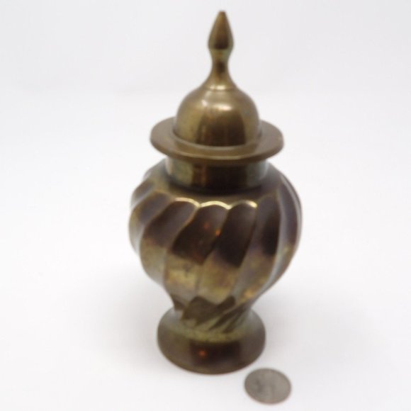 Vintage Brass Ginger Jar Twist Pattern 7 1/4" H  Made in India - Picture 3 of 10